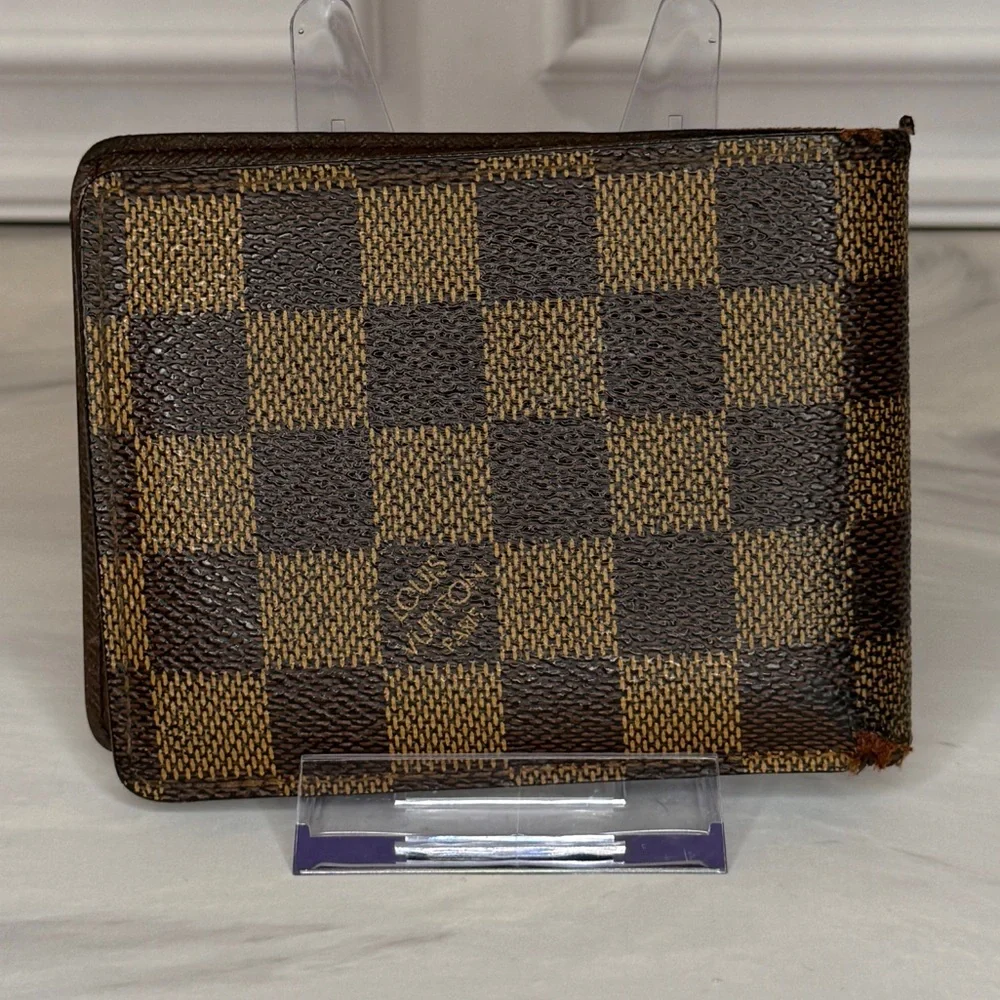 Louis Vuitton Damier Ebene Men’s Bifold Wallet | Classic Brown Damier